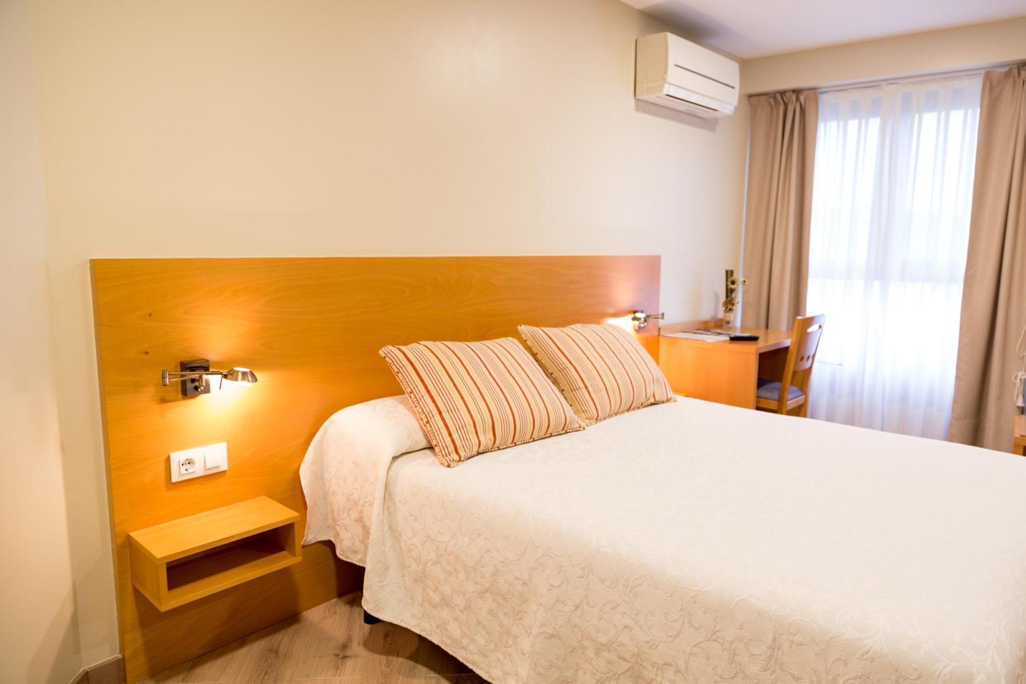 Apartamentos Playa De Cóbreces Dış mekan fotoğraf