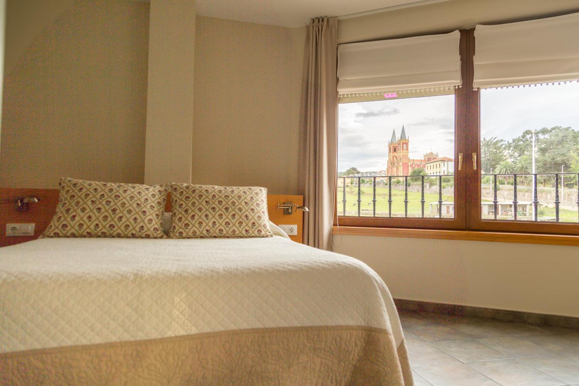 Apartamentos Playa De Cóbreces Dış mekan fotoğraf