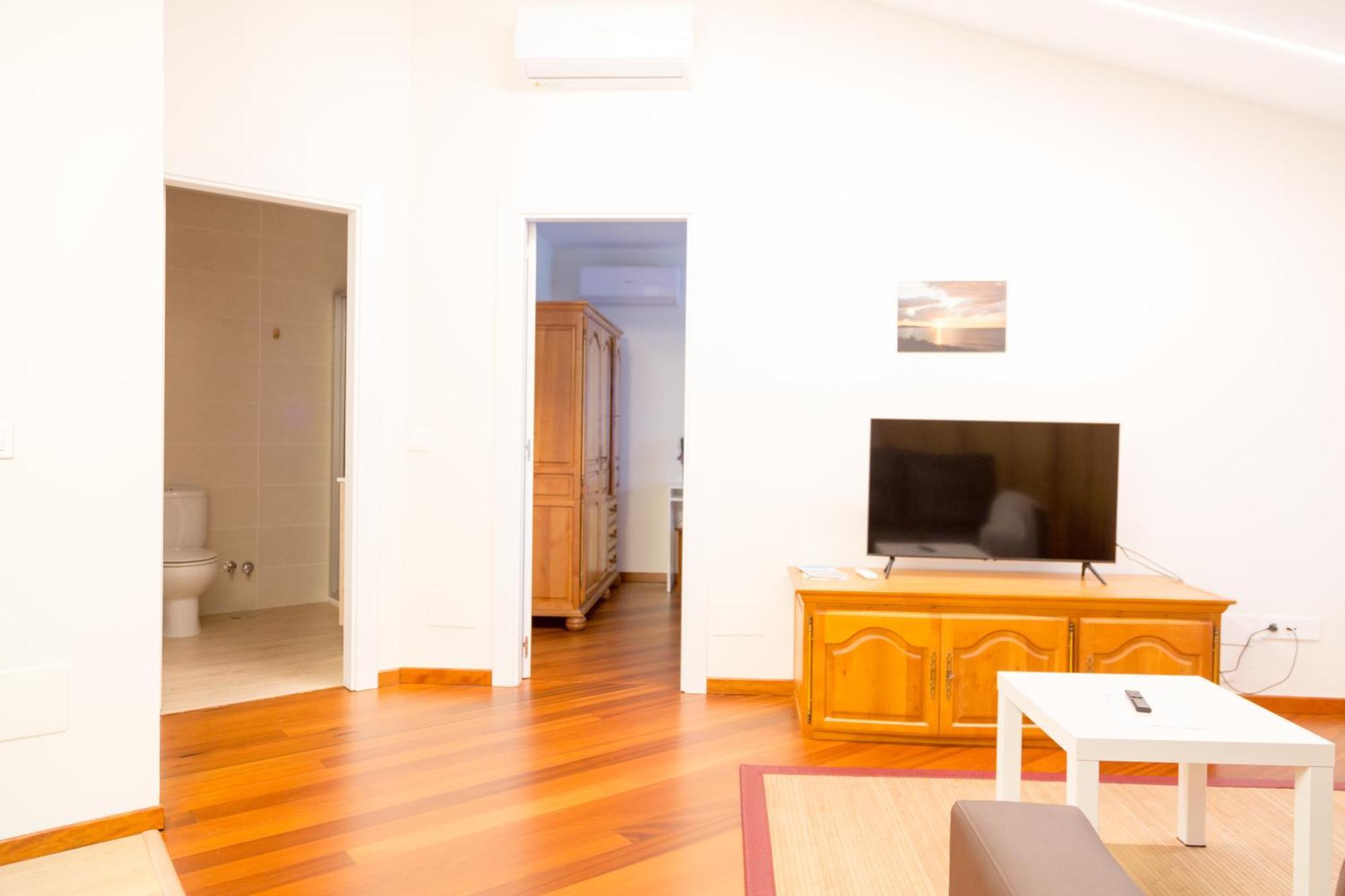 Apartamentos Playa De Cóbreces Dış mekan fotoğraf