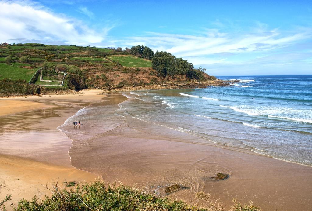 Apartamentos Playa De Cóbreces Dış mekan fotoğraf